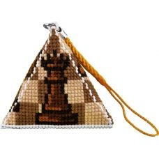Набор для вышивания Biscornu B140 Брелок пирамидка Шахматы