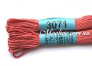 Нитки мулине Гамма 3071 для вышивания крестиком грязно-красный