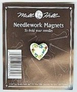 Магнитный держатель для игл Floral Heart / Цветочное сердце Mill Hill MHMAG5