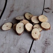 Набор из круглых и овальных срезов из дерева, Сосна